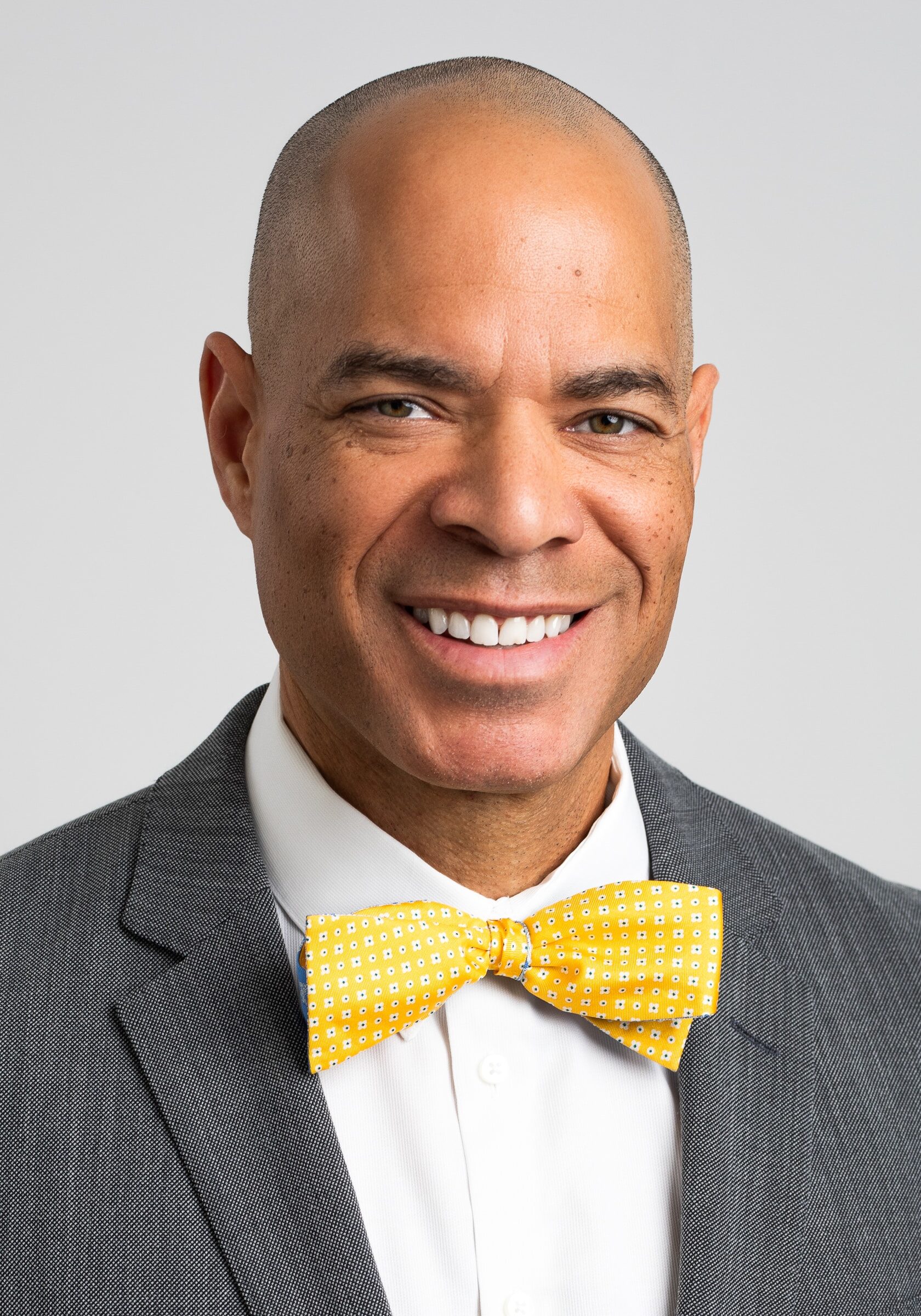Dr. Toure Knighton, MD – Arizona pain specialist board certified in Anesthesiology and Pain Medicine by the American Board of Anesthesiology